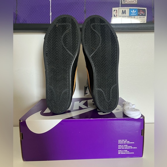 Nike SB Blazer Mid QS Supreme Black, Used (Size US Men’s 10.0) - Picture 5 of 5